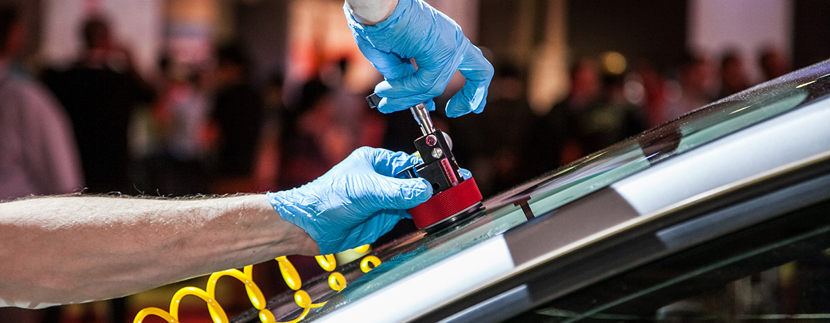 repair car windshield